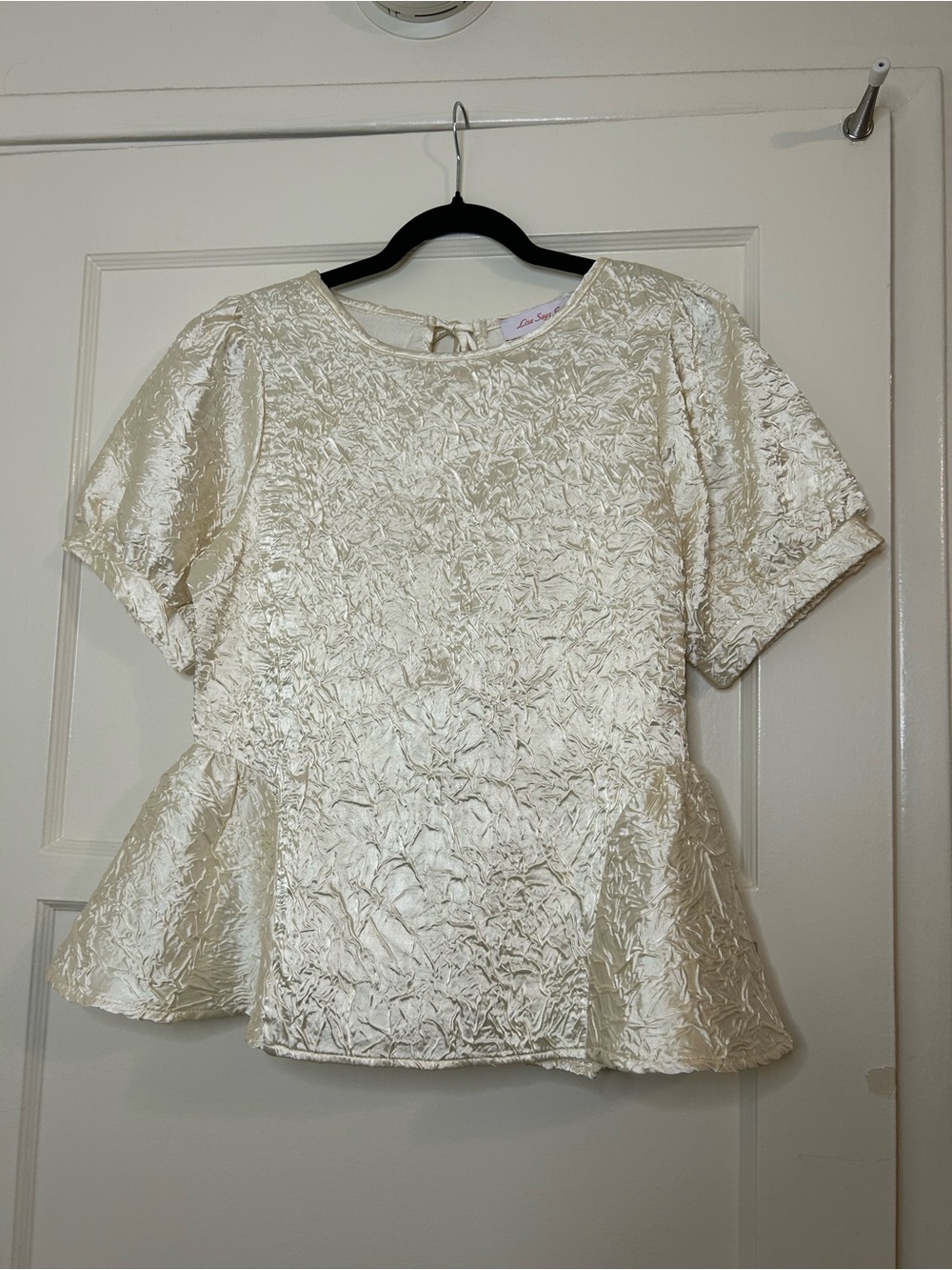 NWT Lisa Says Gah Ivory Crushed Texture Peplum Top